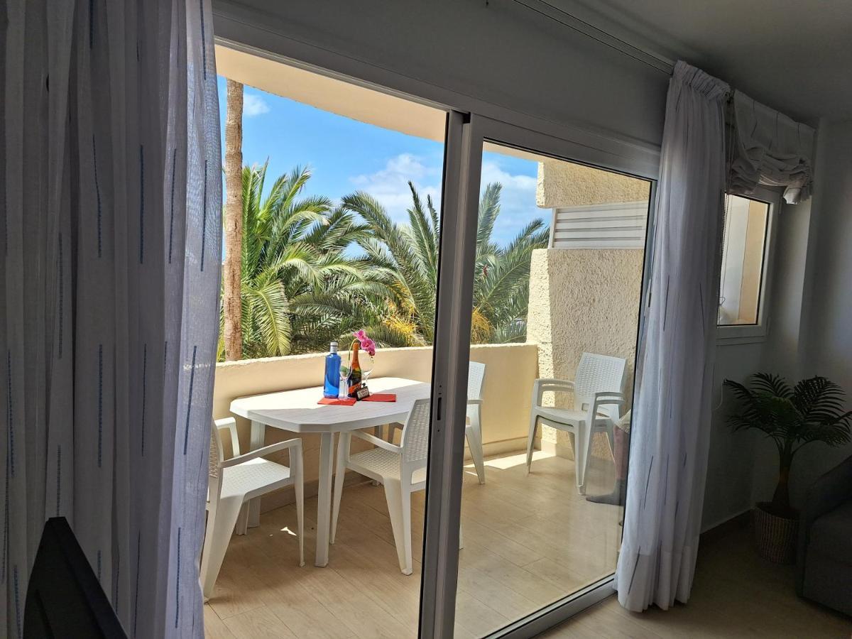 White And Quiet! Modern Apartment In San Agustin San Bartolome Bagian luar foto