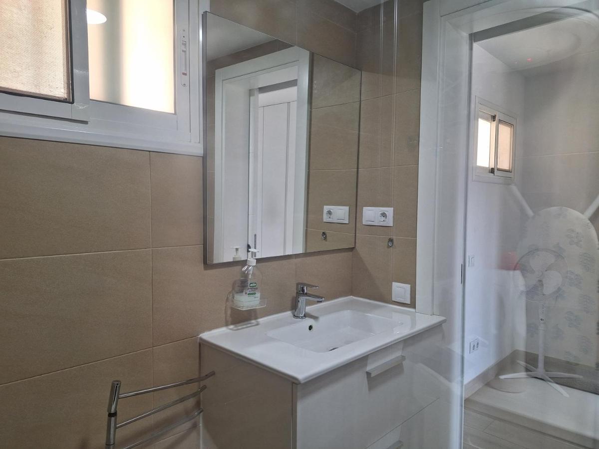 White And Quiet! Modern Apartment In San Agustin San Bartolome Bagian luar foto